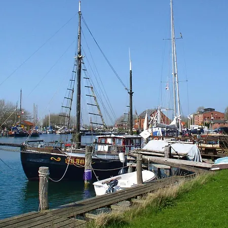 In Lemkenhafen For 4 Personen, Cleaning Included * Lemkenhafen auf Fehmarn